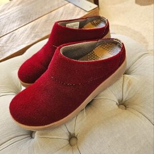 Dansko Lucie Cranberry Wool Blend Clogs Size 7